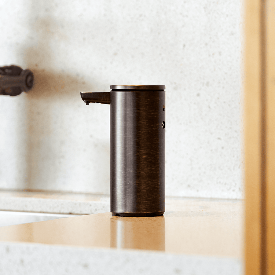 9 oz. Rechargeable Liquid Sensor Pump - with Personalization